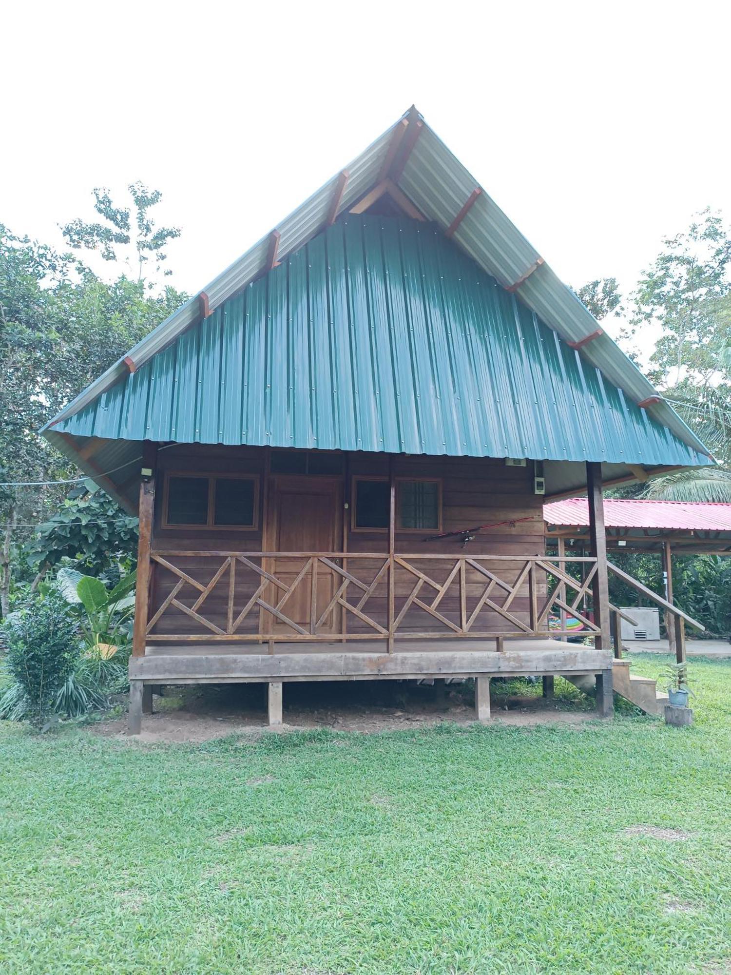 Quirquincho House Lodge Puerto Maldonado Kültér fotó